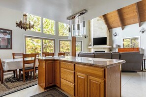 House (5 Bedrooms) | Interior - Mystic Ridge by Avantstay Game Room + Views (Lake Arrowhead)