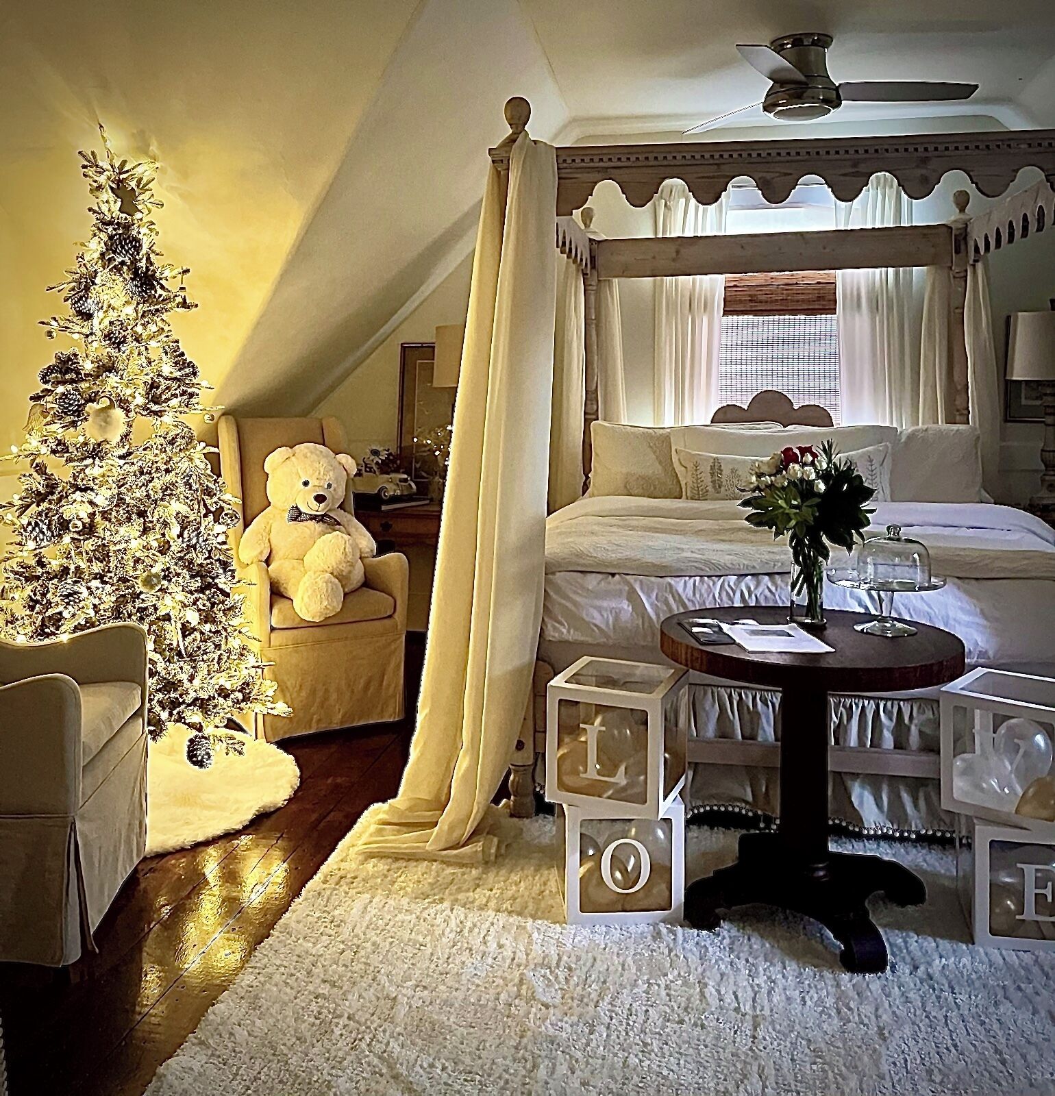 The Carriage House/Bridal Suite | Laptop workspace, blackout drapes, iron/ironing board, free WiFi