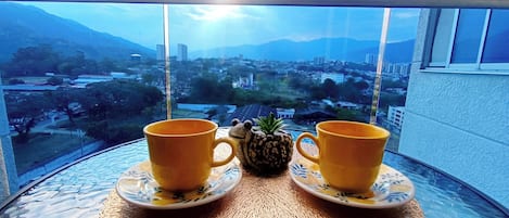 تناول الطعام بالخارج