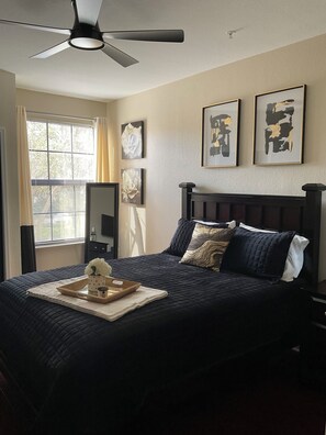 2 habitaciones, tabla de planchar con plancha y wifi gratis 