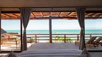 Phòng Suite Presidential, ban công, quang cảnh biển | 1 phòng ngủ, bộ đồ giường cao cấp, chăn bông, minibar