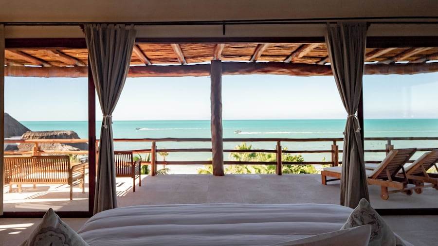 Beachfront Hotel Boutique DK