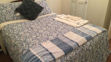 2 bedrooms, WiFi, bed sheets