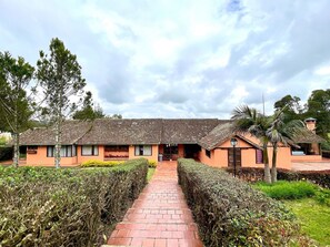 Faház | Külső rész