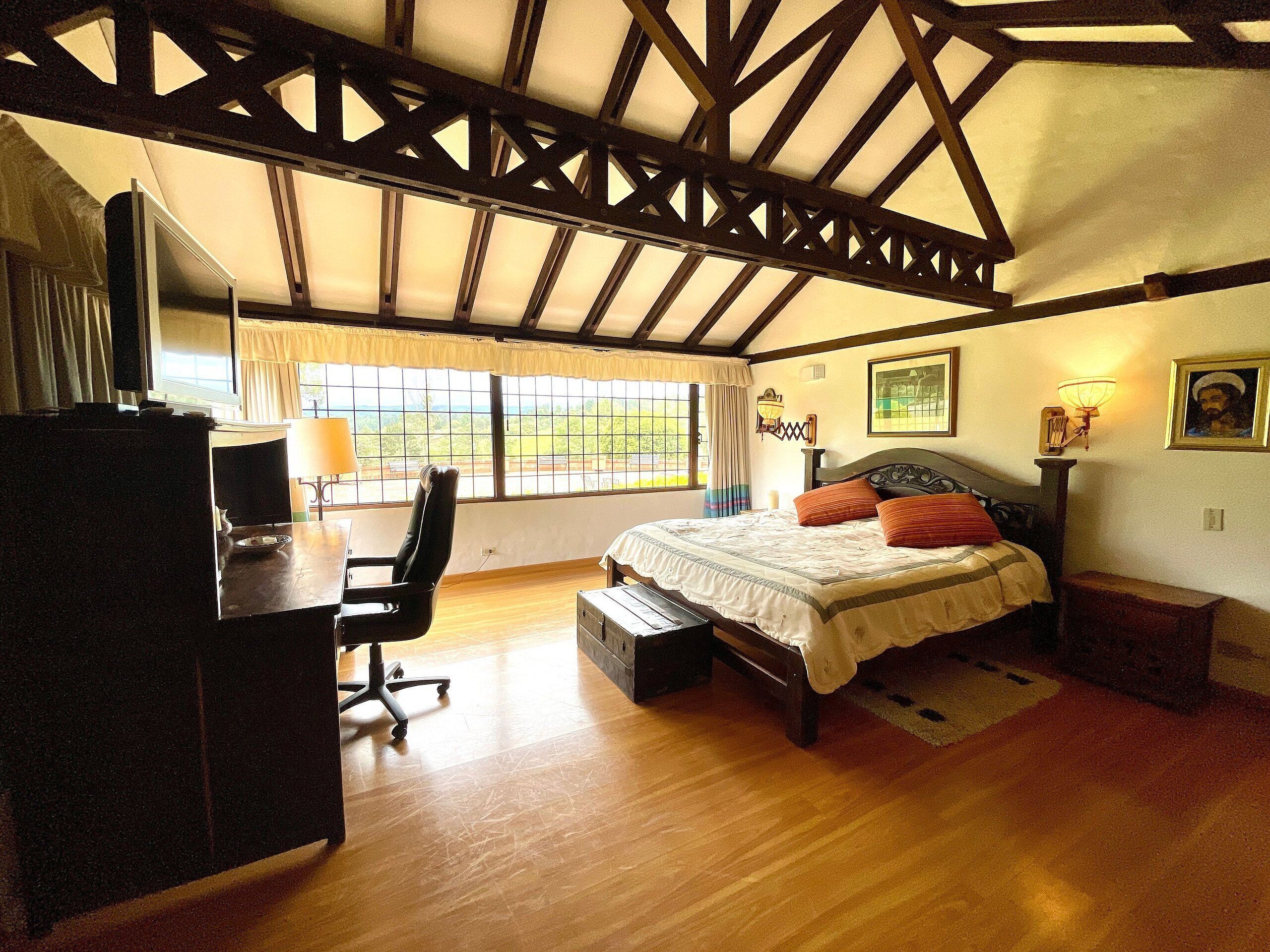 7 間睡房、書桌、手提電腦工作空間、免費 Wi-Fi