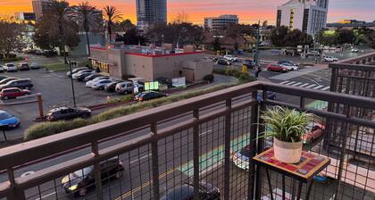 Charming 2-bedroom condo with Golden Gate and Bay Bridge View in Emeryville