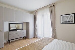 1 bedroom, in-room safe, travel crib, WiFi