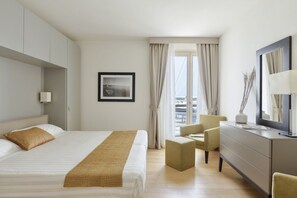 2 slaapkamers, een kluis op de kamer, reisbedje, wifi