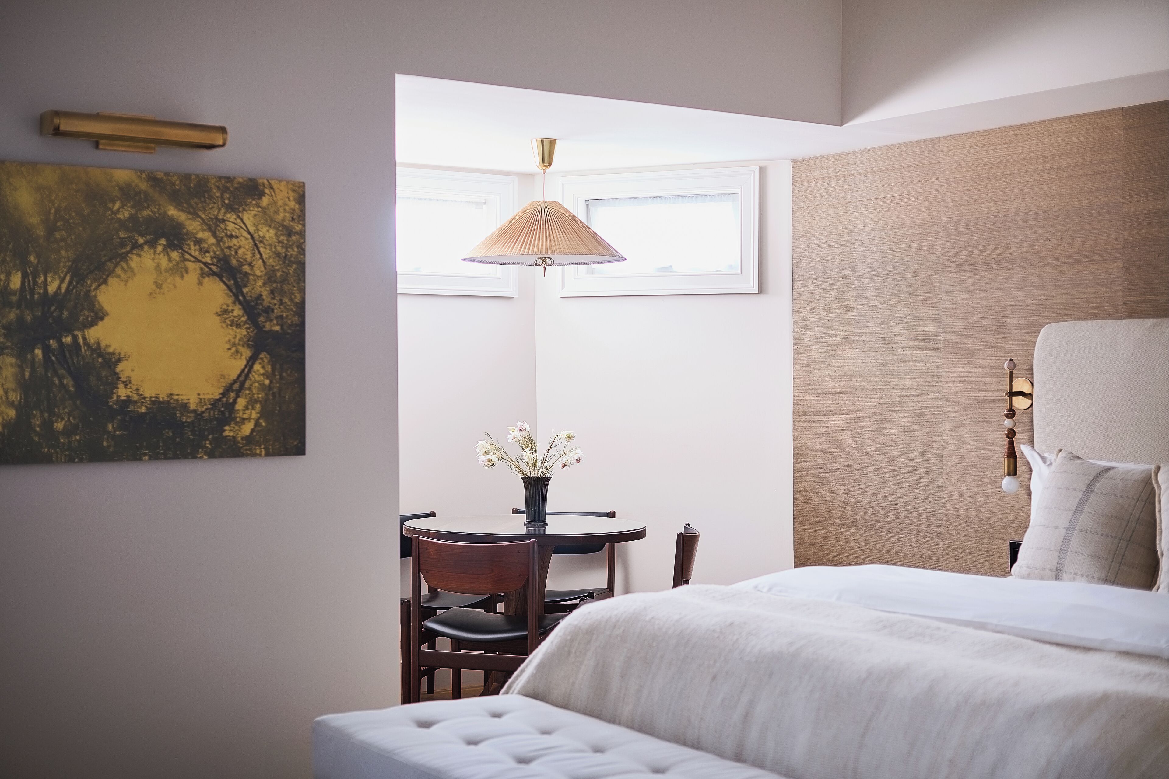 Deluxe Room With Soaking Tub | Minibar, in-room safe, blackout drapes, free WiFi