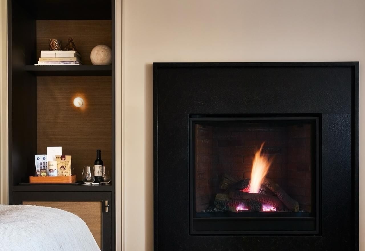 迷你吧、客房内保险箱、遮光窗帘、免费 WiFi