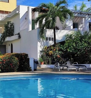 Outdoor pool - Bungalows Adelamar (Zihuatanejo)