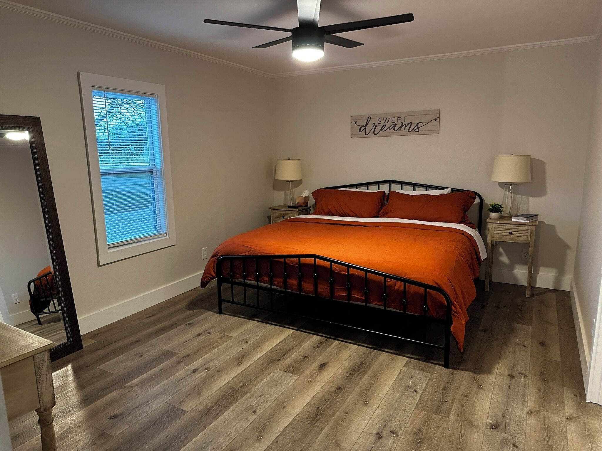 4 habitaciones, wifi y ropa de cama 