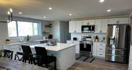 Farm61-Spacious &Peaceful Charm