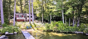 Charming lakefront 2-bedroom cottage with private beach & dock.