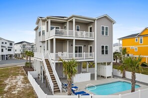 Exterior - By the Sea 5bd 5ba with Elevator and Pool! (Ocean Isle Beach)