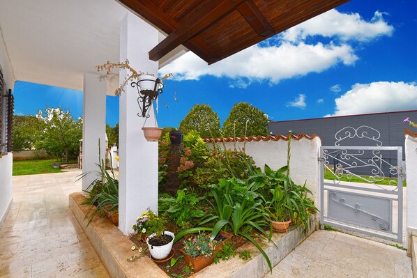 Property grounds - Apartment 2366/123283 (Istria - Rovinj), 1500m from the beach (Rovinj)