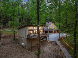 Exterior - Upscale Creek Retreat:Theater&Pickleball, in Helen (Sutee Nacoochee)
