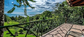 Ocean View - Breakfast Included