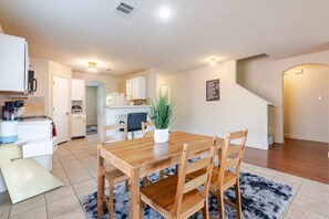 Dining - Chic, Comfortable Home Steps from SXSW Fun (Buda)