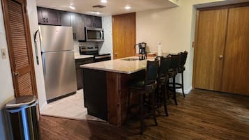 Mikrowelle, Ofen, Herdplatte, GeschirrspĂŒler