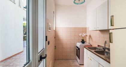 Holiday Home 'Villetta Sea Love San Foca' with Shared Terrace, Wi-Fi and Air Conditioning