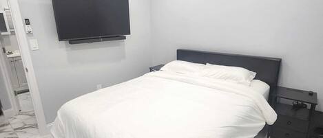 1 makuuhuone, silitysrauta/-lauta, Wi-Fi, vuodevaatteet