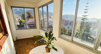 Disfrute de Casa Nórdica, una casa grande y cómoda en un pasaje muy tranquilo