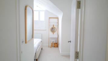 3 Schlafzimmer, Bügeleisen/Bügelbrett, WLAN, Bettwäsche