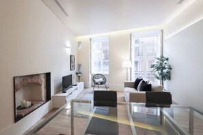 TV - HM - Ribeira São João Apartment - 3F (Porto)