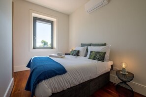 1 bedroom, iron/ironing board, travel cot, WiFi - HM Oporto Studio Pool Oasis (Porto)