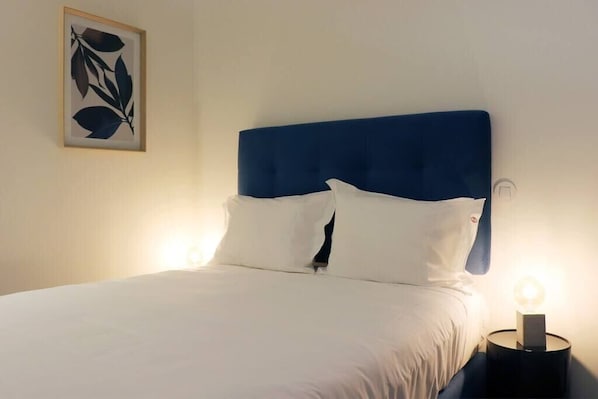 1 bedroom, iron/ironing board, travel cot, WiFi