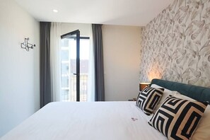 1 bedroom, iron/ironing board, travel crib, WiFi