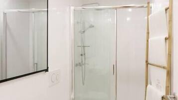 Hair dryer, soap, shampoo, toilet paper