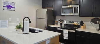 Cozy 3-bedroom Condo at Stadium Place