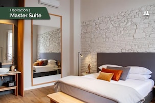 Luxury Suite | In-room safe, individually decorated, individually furnished, desk