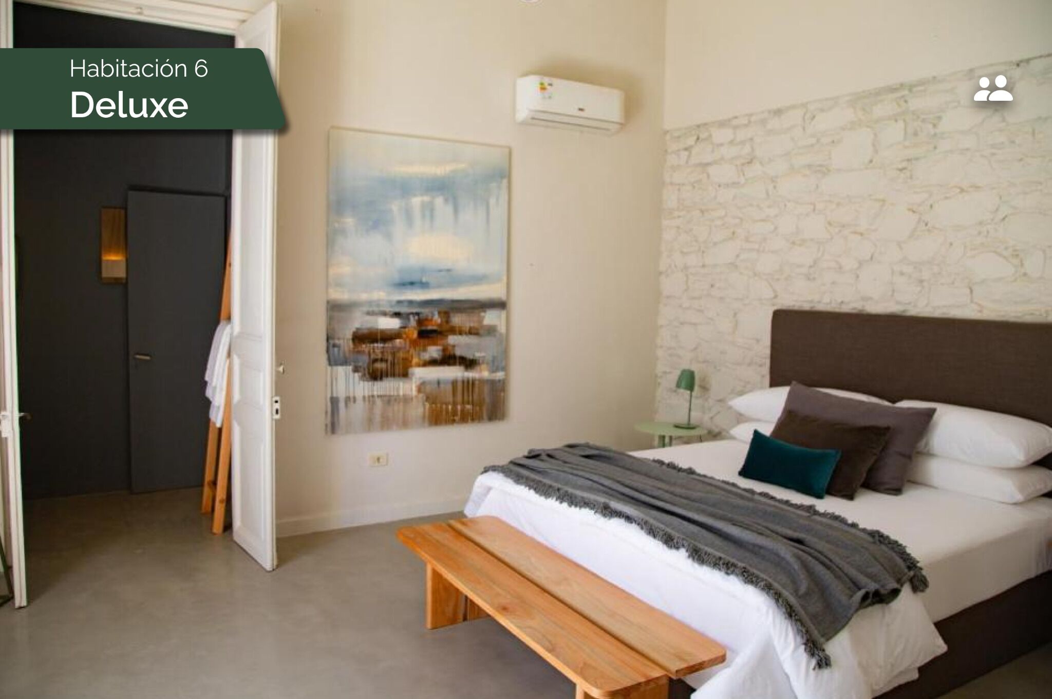 Chambre Deluxe | Coffre-fort, décor unique, ameublement unique, bureau
