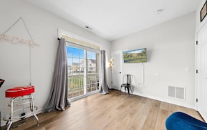 Interior - A Shore Thing! Spacious 4-bedroom house in lively Atlantic City (Atlantic City)