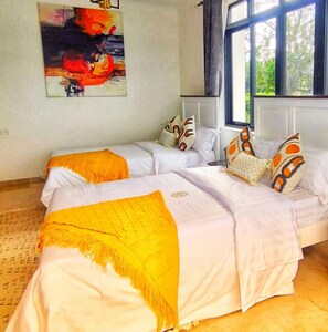 Deluxe Twin Room | In-room safe, free WiFi