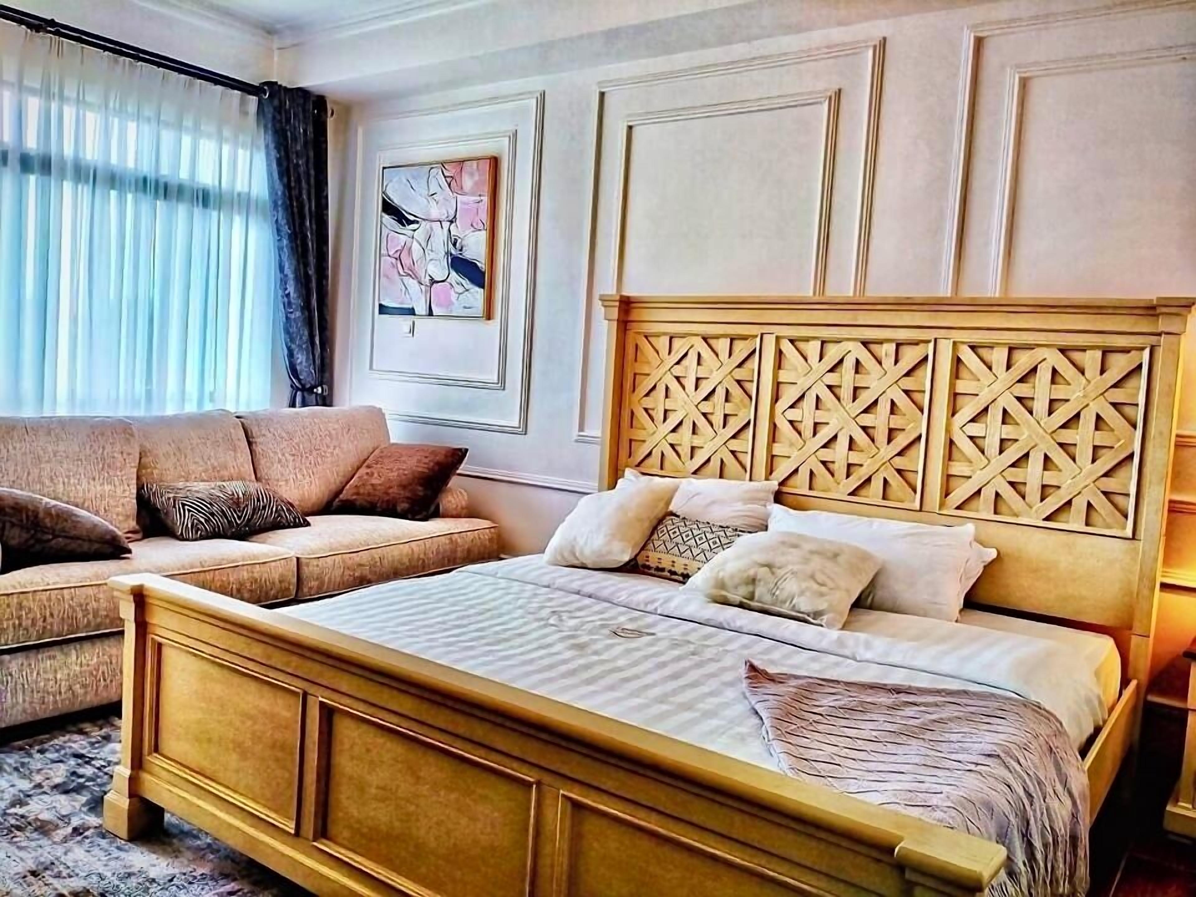 Habitación doble Deluxe, 1 cama King size | Caja de seguridad en la habitación y wifi gratis 