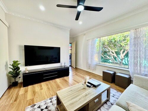 CozyDuo @ Ashford –10 Mins to CBD