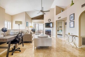 Smart TV, fireplace, printers - Super Central Scottsdale Location, 2-Bedroom 2-Bath 2 Balcony, Cozy Corner Condo (Scottsdale)