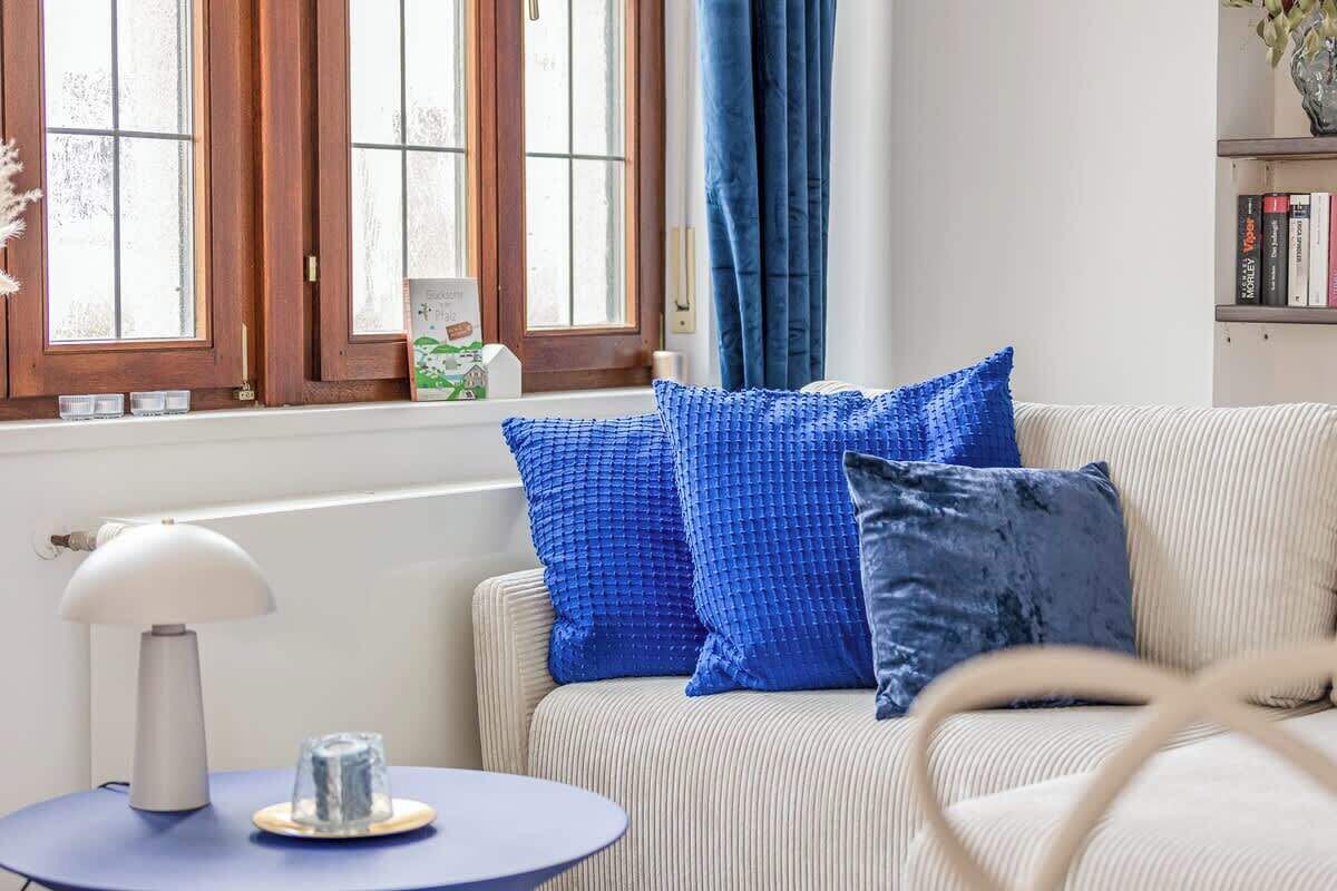 Fernseher, Stereoanlage