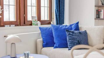 Fernseher, Stereoanlage