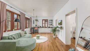 Fernseher, Stereoanlage