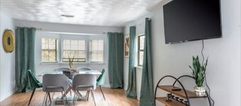 ✨Enchanting Knoxville Oasis✨ 10 mins from Downtown & UT ~ Private entrance