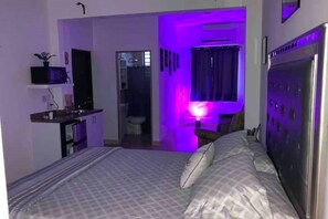 1 bedroom, iron/ironing board, WiFi, bed sheets - Purple Haze@BednBongExp

 (Arecibo)
