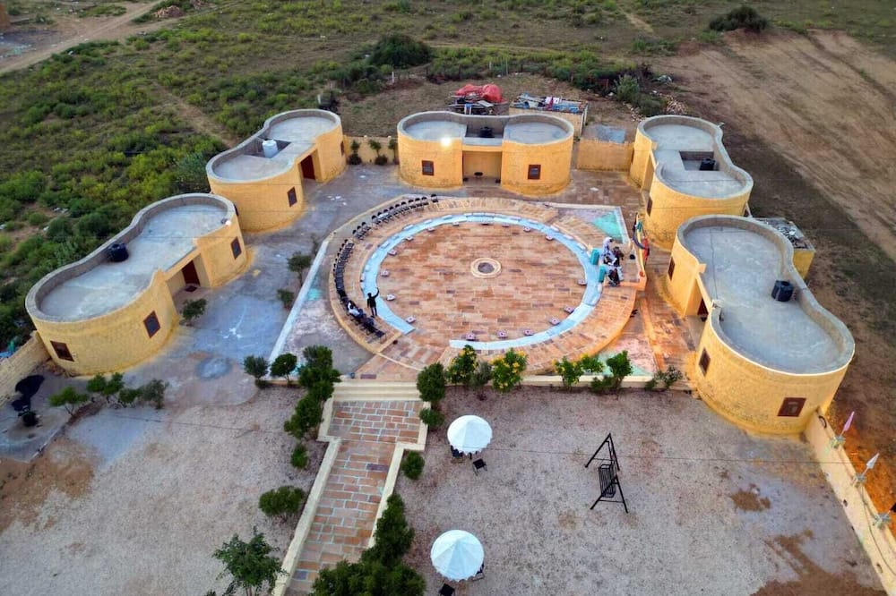 Sandside Desert Resort