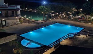 Piscina a l'aire lliure 