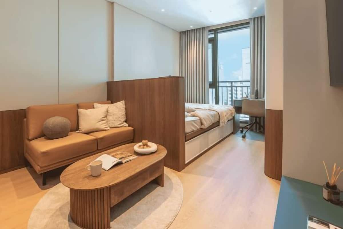 Skrivebord, lydisolering, gratis Wi-Fi, sengetøj