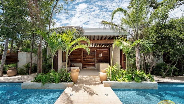 Unclassified image, 1 of 46, button - NHOA 101C 1BR Lux Pool access Aldea Zama (Tulum)